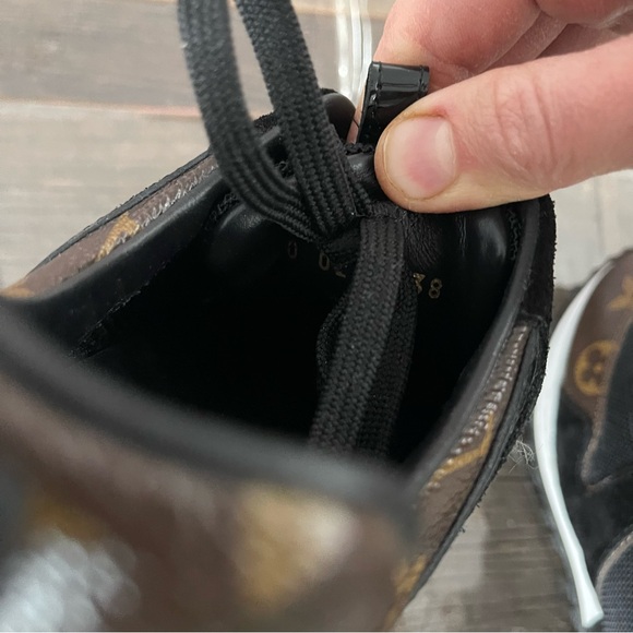 LOUIS VITTON runaway sneaker size 38 - Picture 7 of 12